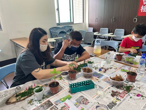 成長團體植栽活動照片1