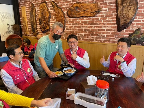 更生輔導員分區座談暨拜訪關懷圓夢創業貸款個案餐廳餐敘2