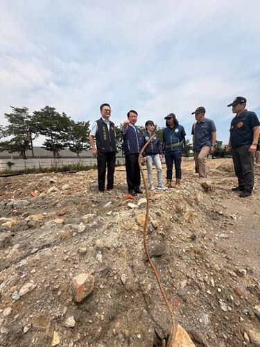 檢察長、主任檢察官會同旗山分局長、偵查隊長履勘現場