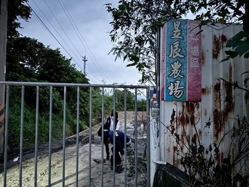 非法載運至旗山區農牧用地任意棄置