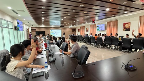 照片4：參訓人員與受課講師鍾葦怡檢察官互動踴躍